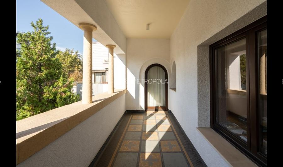 Vila exclusivistă în zona Dacia - 30