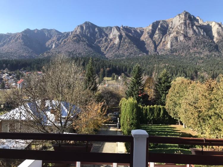 Casa/Vila de vanzare in zona Busteni langa Castelul Cantacuzino