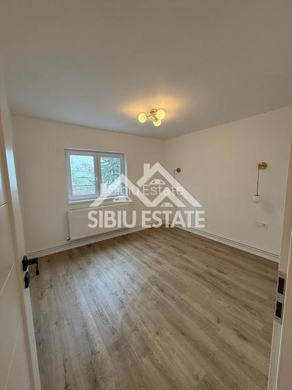Locație excelentă! Apartament 3 camere renovat, etaj 1, Sibiu - 2
