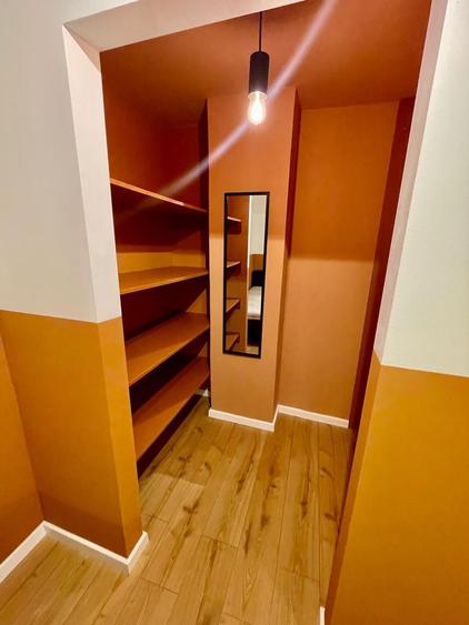 Apartament 3 camere,1 parcare privată,aproape de UMF