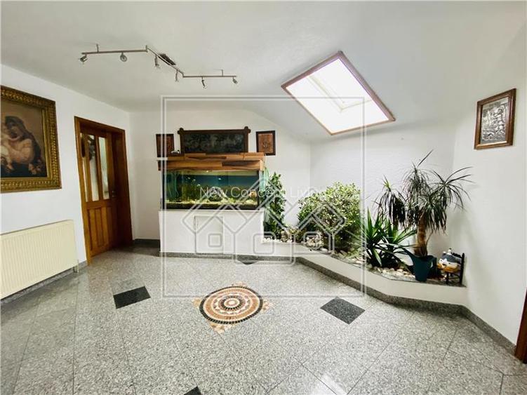 Vila individuala in Avrig - confort lux - 7 camere, 4 bai, 2 balcoane - 25