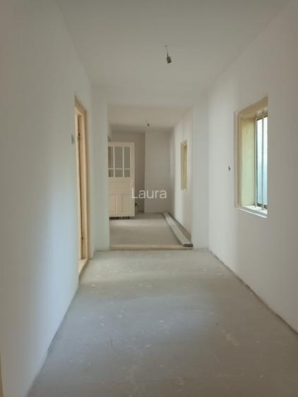 Casă renovată cu teren 786 mp de vânzare în centrul localității Cioranii de Jos - 6