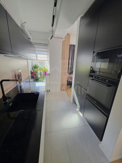 Apartament Superb 3 Camere- Ultracentral- Curte Privată 27mp-Parcare
