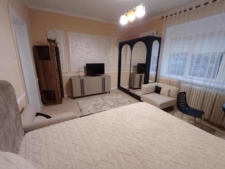 Universitate, Cismigiu,impecabila, bloc consolidat, exclus regim hotelier