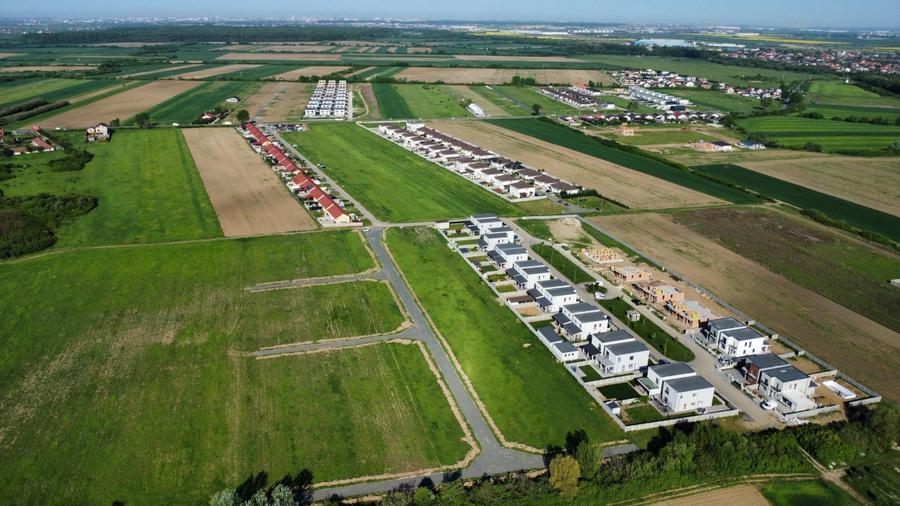 Teren pentru duplex sau casa individuala - Bucovat - Comision 0%