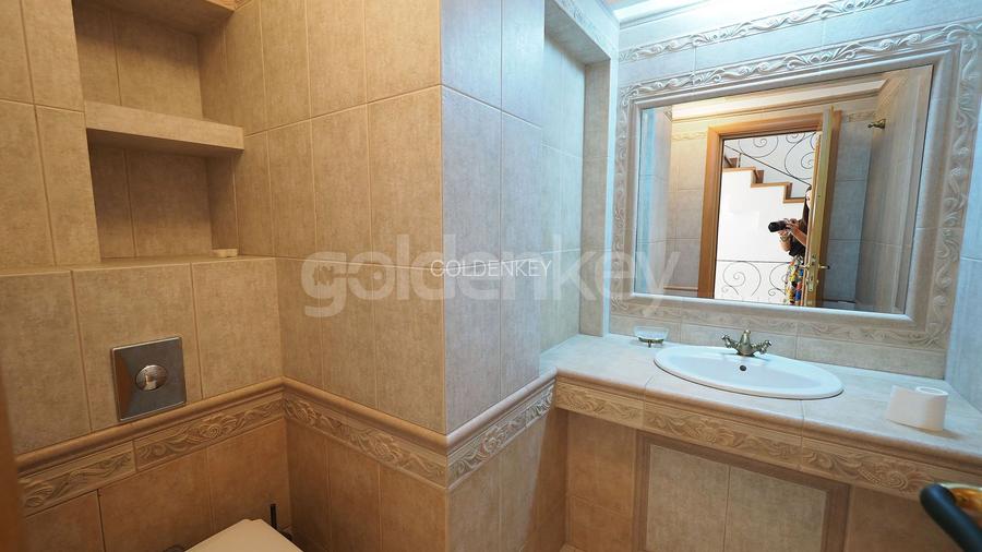 Vilă cu 7 camere, 5 bai | gradina 350mp, 2 garaje - 6