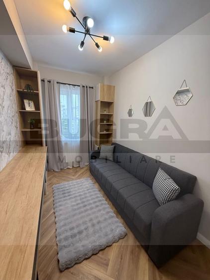 Apartament 3 camere, super finisat, parcare, zona Terra
