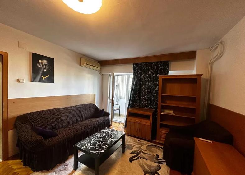 Garsoniera, 42 mp, pet friendly, la un minut de metrou, zona Stefan cel Mare