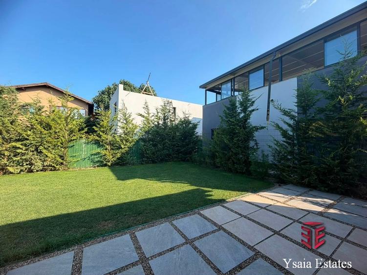 YSAIA IMOBILIARE - CASA DE VANZARE - TEREN 330 MP - ZONA LINISTITA -