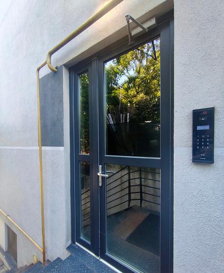 Apartament 2 dormitoare-living openspace, loc de parcare