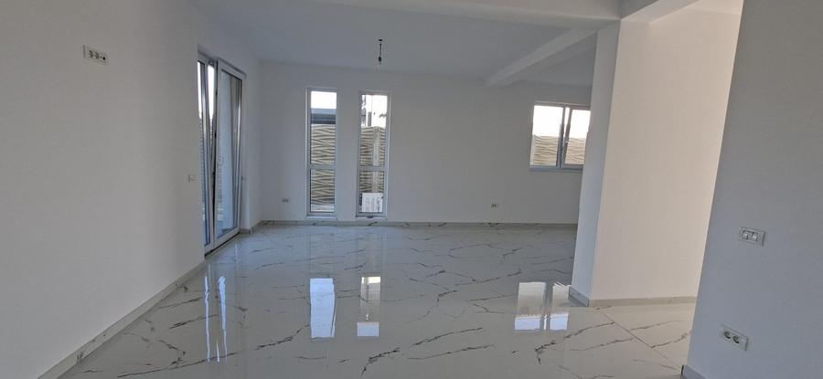 Duplex finalizat la cheie cu 5 camere