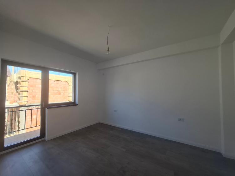 Vilă modernă de mijloc, finalizată la cheie | P+E+M | Curte proprie 130 mp