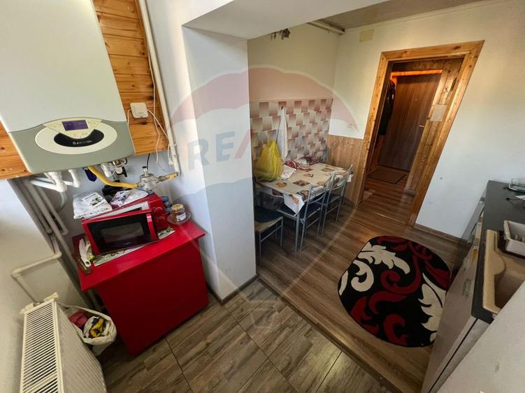 Apartament cu 3 camere - zona Sud