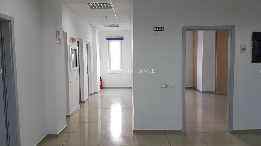 Bd. Mamaia - spațiu de birouri premium , 241 mp . - 16