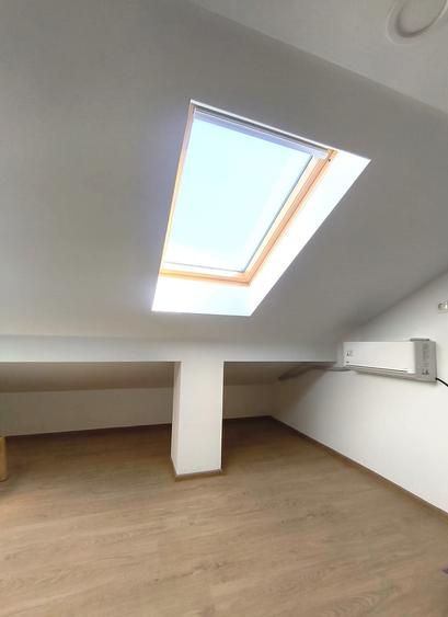 Cosmopolis-Vila Exclusivista-2 locuri de parcare-disponibila 10.10-1200 EUR
