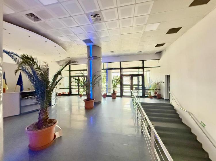 Aviatiei - Bd. Dimitrie Pompeiu - Spațiu de Birou 225 mp. la METROU (Pipera)