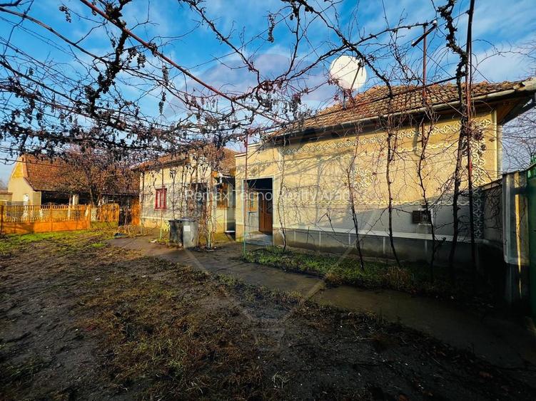 Casă 4 camere in Seitin 2144 teren - 4