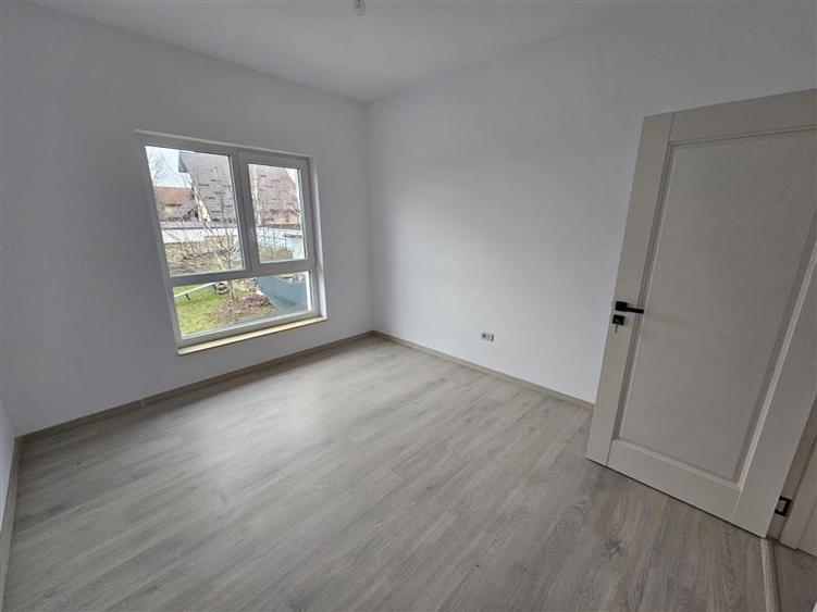 Vila P+1E ,4 camere ,560mp teren - Valea Lupului , Iasi
