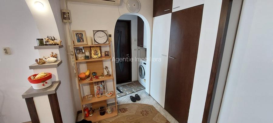 2 camere decomandat -Etaj 3 -Centrala -Renovat - 9