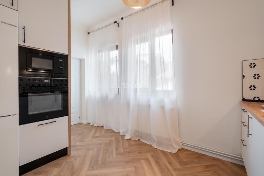 APARTAMENT 3/4 CAMERE PARTER// GRADINA - 3