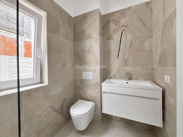 Duplex de vânzare în Ghiroda, pe malul Begăi, lângă Pădurea Bistra