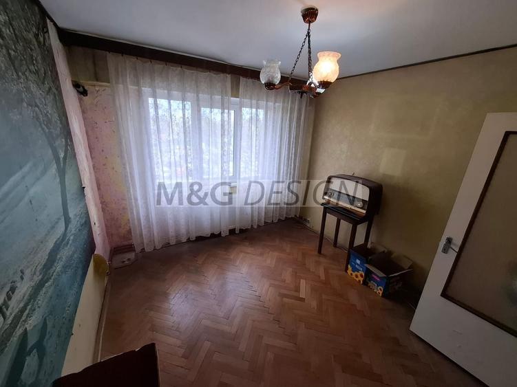 Etaj 2,  str Aries -Spitalul Judetean 3 camere