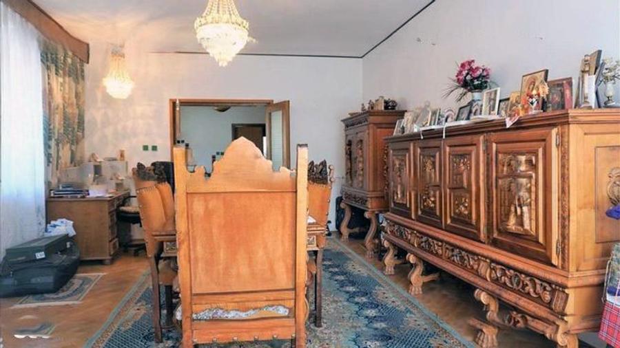 Apartament in vila, ultracentral cu priveliste
