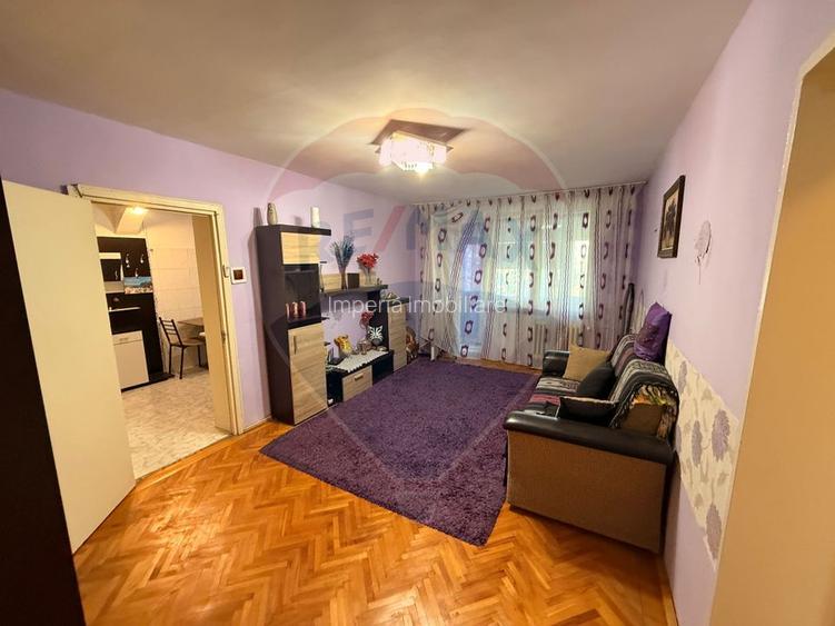 2 camere etaj 3 Brazda lui Novac - 3