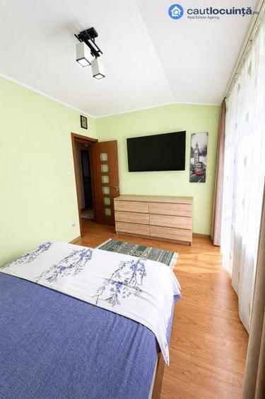 Vilă/ Casă 4 camere/ Andronache/ Cochetă/ Terasă/ Curte/ P+1