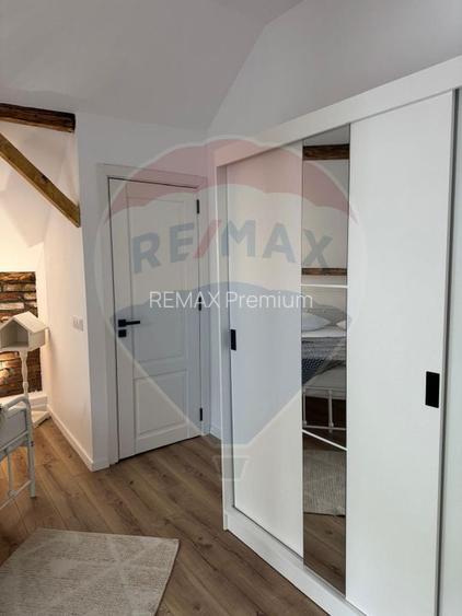 Inchiriez apartament la casa cu curte proprie - Zona Paris - 4