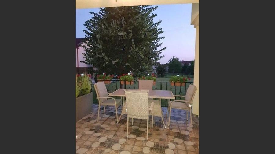 House for sale 6 Rooms, Episcop Ioan Alexi Street, Oradea