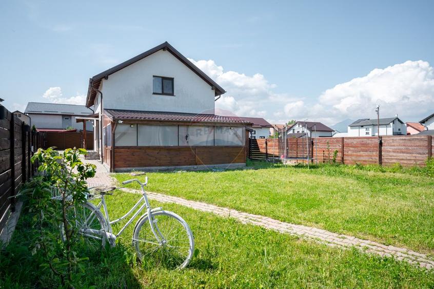 Casă Modernă cu 4 camere în Cartier Izvor - Predare imediată!