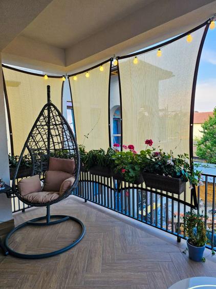 Apartament lux 3 camere decomandat pe 2 etaje,, zona  Rezidentiala Centru