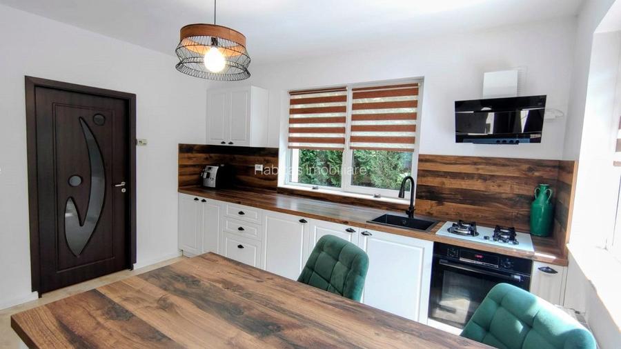 Casa impunatoare D+P+M, 280 mp utili, teren 850 mp,  în Europa - 9