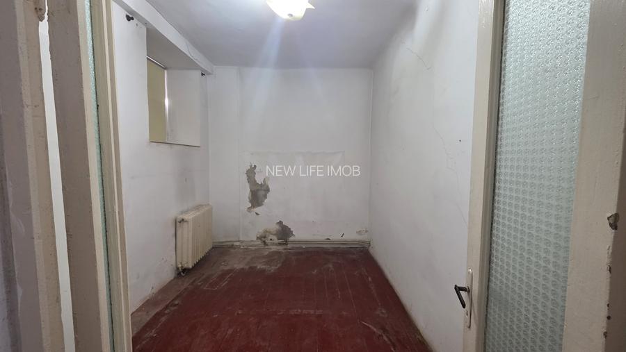Piata Ovidiu , Centru vechi, 4 camere , 2 bai - 5