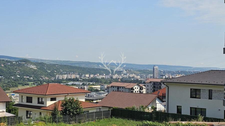 Apartament cu 3 camere si terasa de 82 mp - zona Vivo Floresti