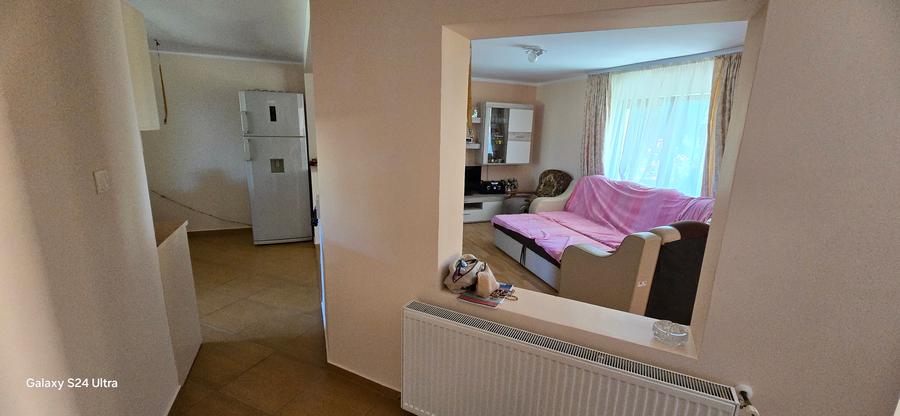 Casa cu etaj si 3552mp teren la Zaicesti