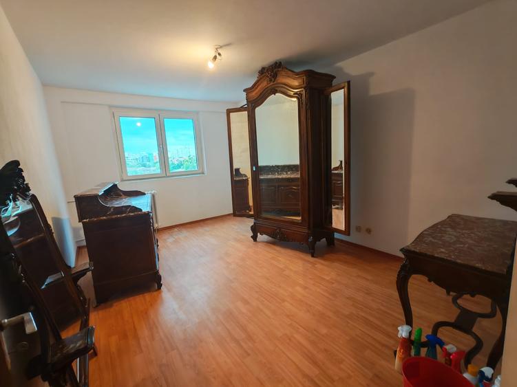 Titulescu 4 camere pregatit pentru vanzare