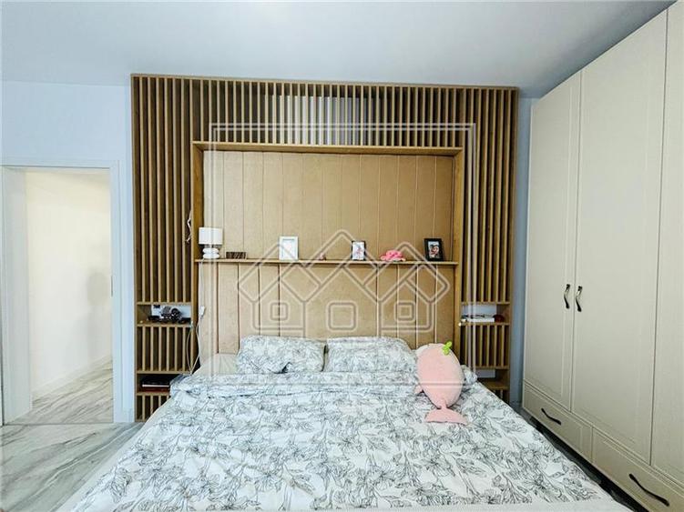 Apartament decomandat cu 2 camere, terasa, mobilat si utilat