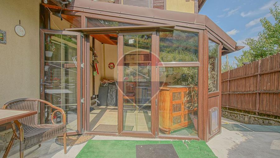 Comision 0%! Vila Patricia, pensiune Breaza | teren tenis | ciubăr