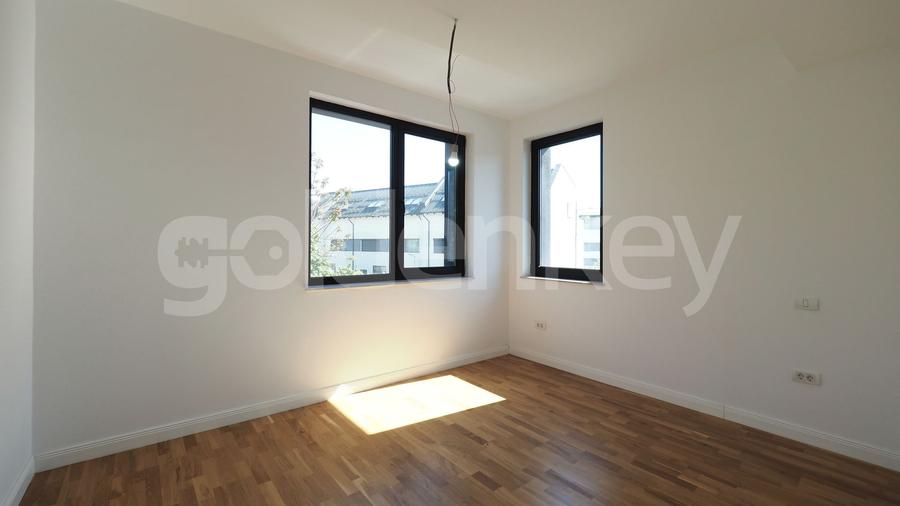 Vila moderna si luminoasa cu 5 camere | piscina | 2 garaje