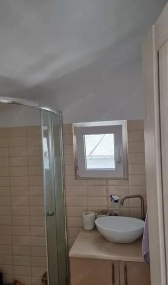 Casă P+1 cu spațiu comercial, zonă centrală – Ploiești