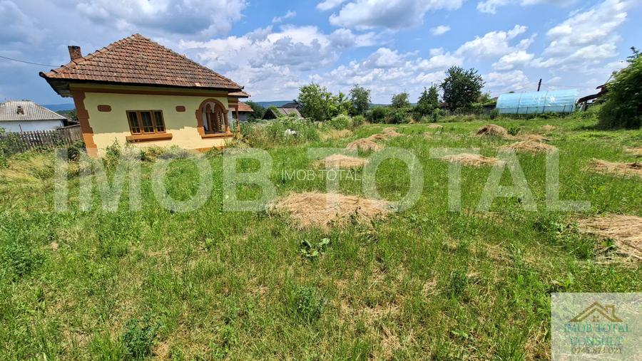 Casă cărămidă renovată, 3 camere, teren 1100 mp – Băjești, Argeș - 2