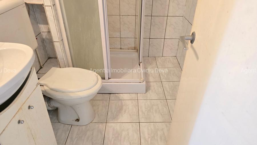 Vand apartament 4 camere decomandat in Deva, 22 Decembrie (Liceul Auto) et. 5 - 10