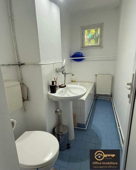 Cuza Voda apartament 2 camere la parter pretabil birouri, salon