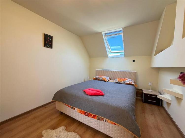 Apartament la casa 3 camere zona Gusterita
