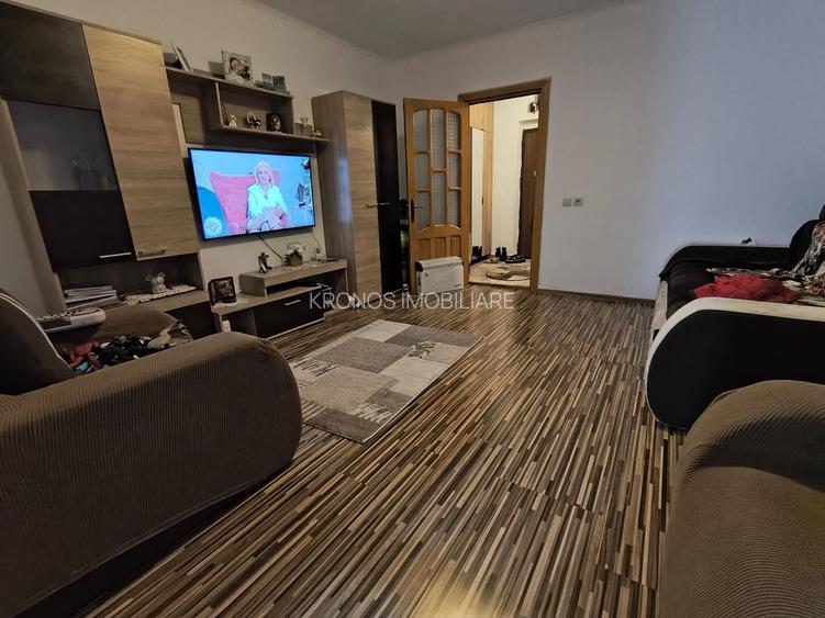 Km 4, garsoniera, 33 mp, 60.000 euro - 2