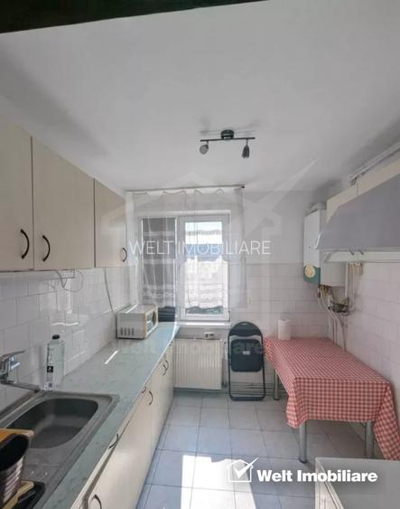 Apartament 2 camere, zona centrala, decomandat, etaj 2/4!