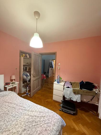 Vând apartament 2 camere Sector 5/Sirenelor
