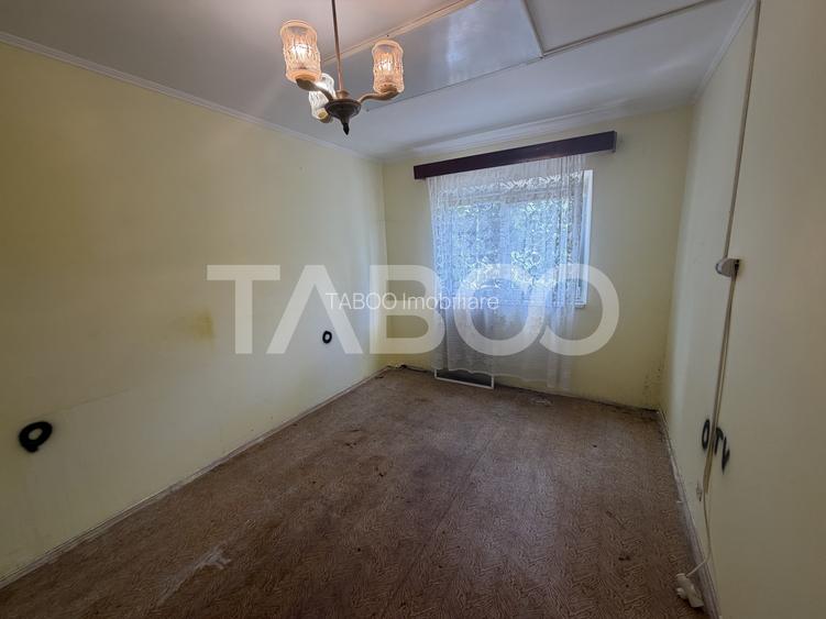 Apartament decomandat 2 camere 50 mp utili etaj 1 Bulevardul Unirii - 3